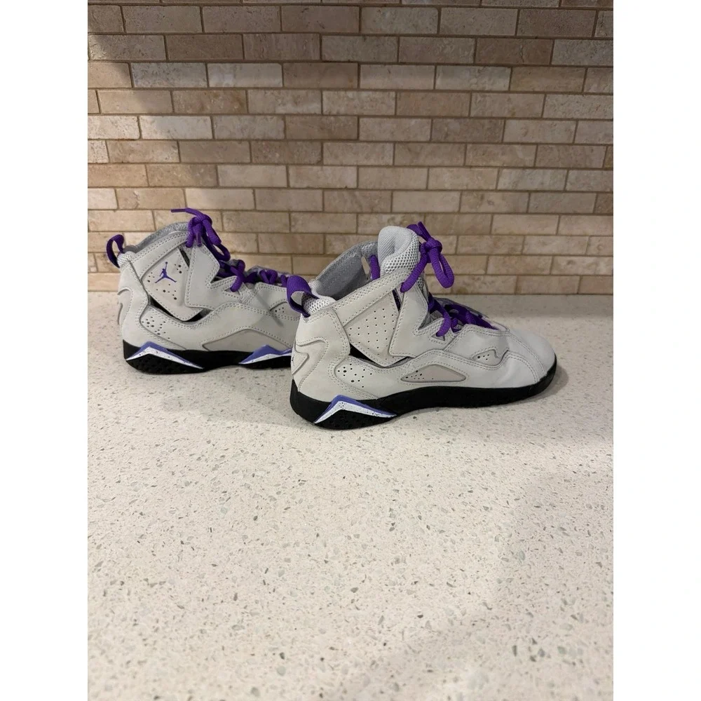 Jordan True Flight LT Grey Purple‎ Venom Shoes